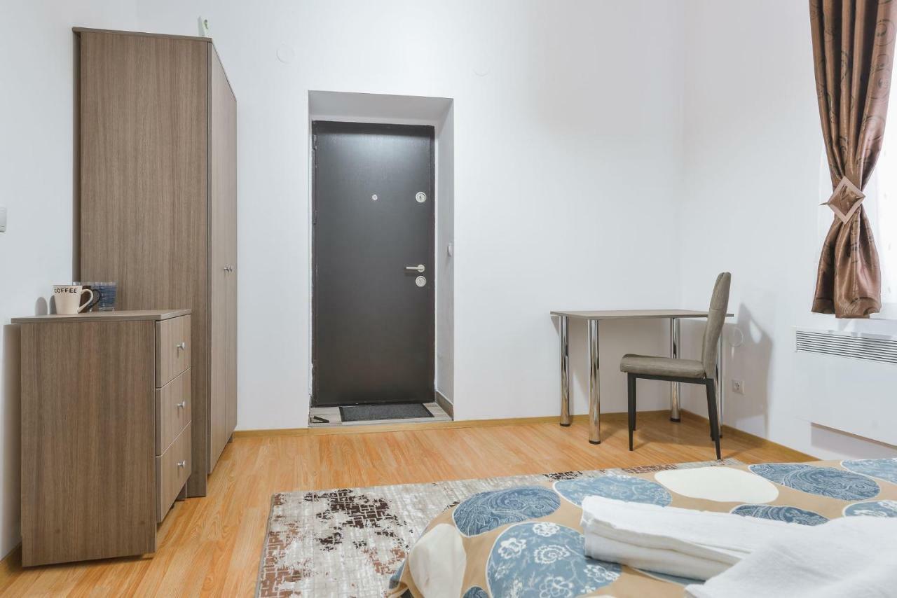 Casa Vlabisa Centru Hotel Клуж-Напока Екстериор снимка
