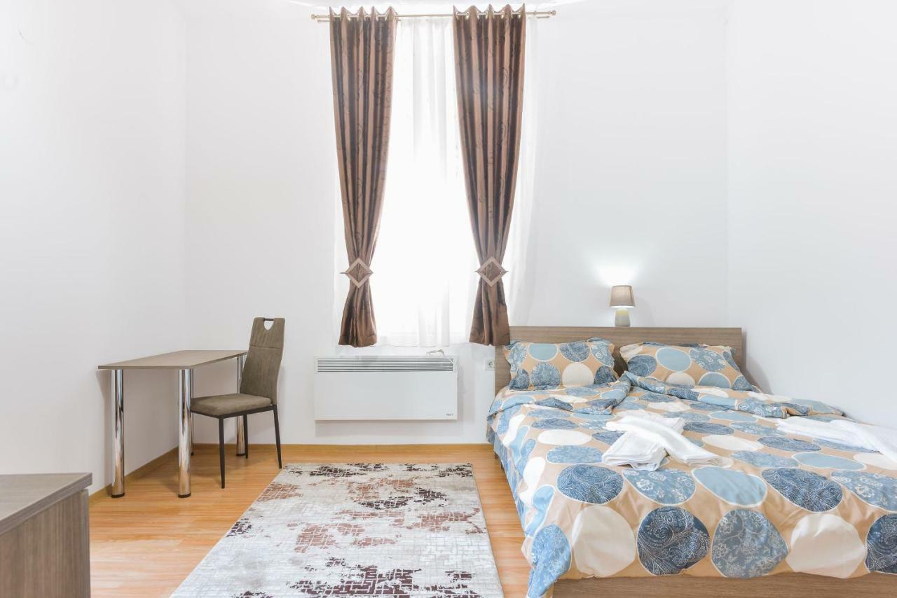 Casa Vlabisa Centru Hotel Клуж-Напока Екстериор снимка